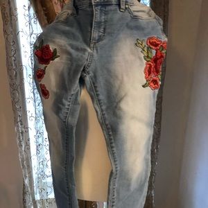 Women’s a.n. a. Skinny ankle jeans